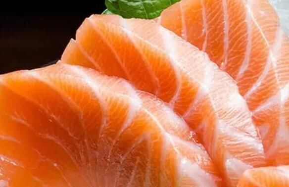 英女王伊丽莎白长寿秘笈:看女王的一日三餐!