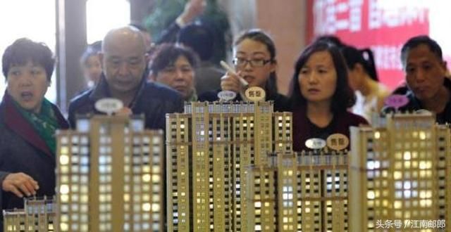 发动农村人进城买房,是小县城地产商当下促销