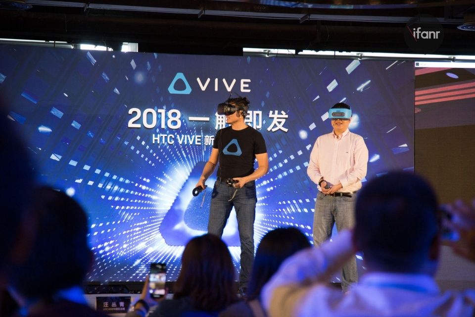 试玩HTC Vive Pro,画质音效有惊喜,VR或许真有