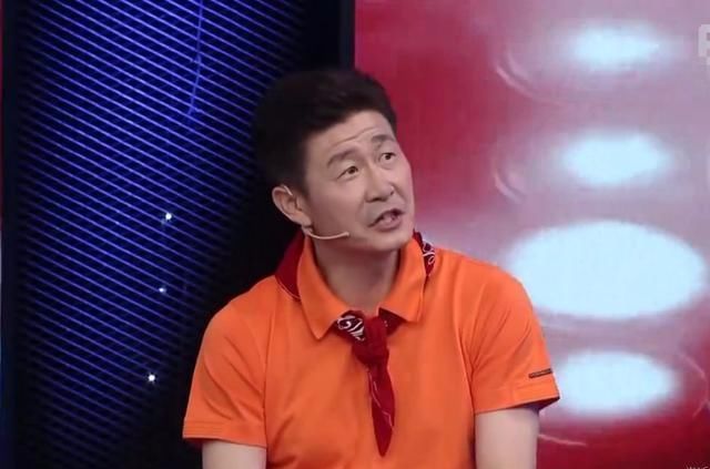 被骂白斩鸡国足郝海东发飙:我们天天跑10000