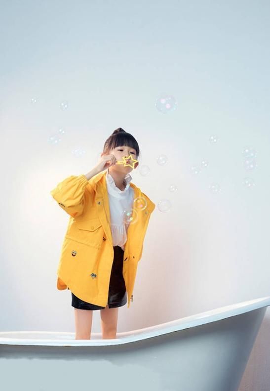 陆毅晒鲍蕾母女三人超美写真并想加入,网友帮