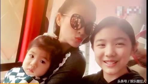 葛荟婕生日小苹果送祝福:好妈妈!章子怡醋意大