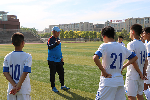 一位青训教练眼中的青超联赛:中国足球这样搞