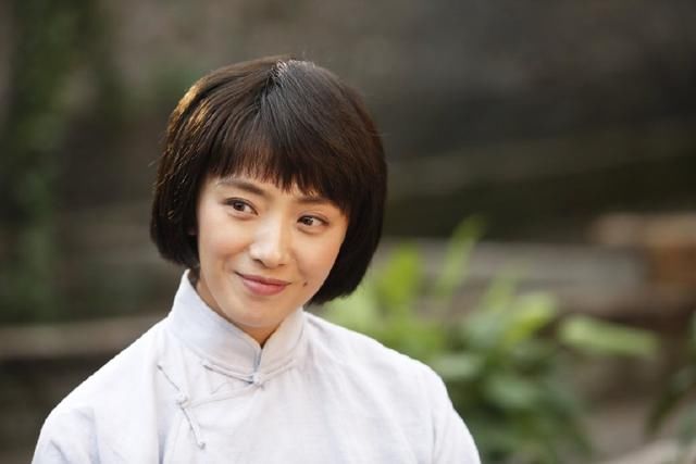 两人同演《我是特种兵》,今一人片约不断,她却息影回家带娃