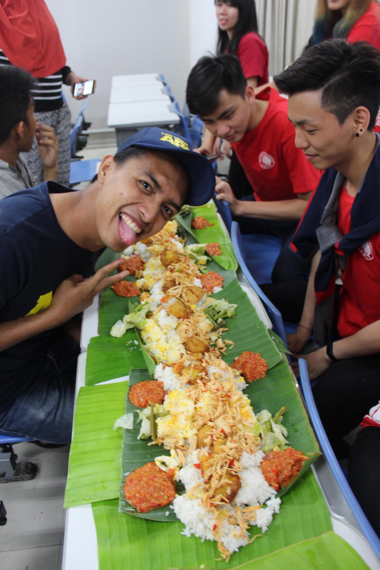 那个印尼人,我还想拥抱你