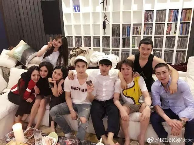 张大大晒聚会照片Baby稳居c位!却不见昔日闺