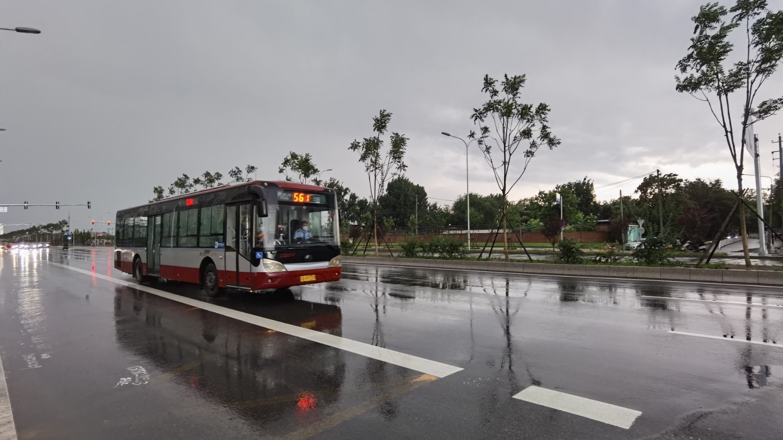 受降雨及后续地质灾害险情影响 北京公交有10条线路采取临时措施