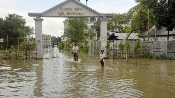 孟加拉国洪水致235万人受灾 粮食署启动提前支付资金