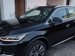 郑爽的车,迪丽热巴的车,关晓彤的车,差距一眼就