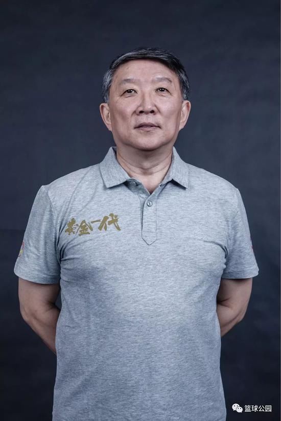 刘玉栋自曝卧推还能推150kg 蒋兴权揭弟子外号