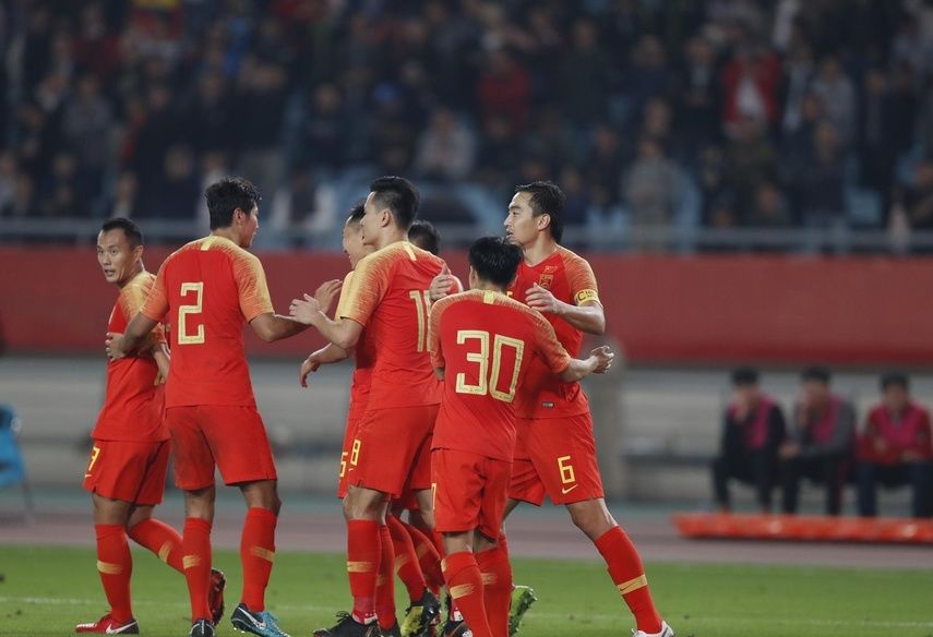 对比国足两场热身赛出场名单,里皮所说心思不