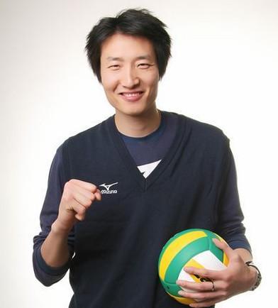 陆飞上世纪90年代初由扬州邗江县体校选送到扬州市市体校,当时的老师