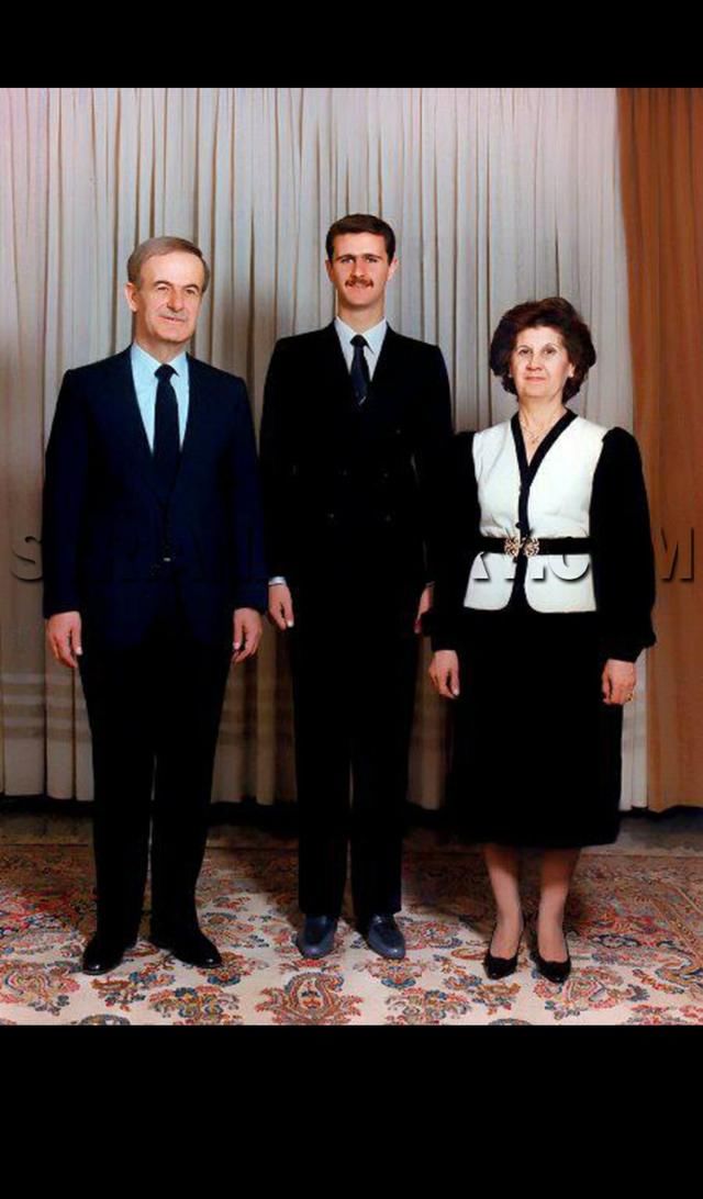 美英法为啥打叙利亚?俄罗斯为啥要帮叙利亚?