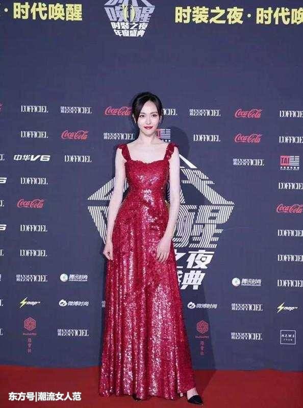 唐嫣和杨幂同穿红色亮片裙,一个清爽少女,一个