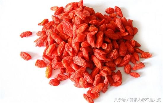 枸杞每天吃多少粒合适?