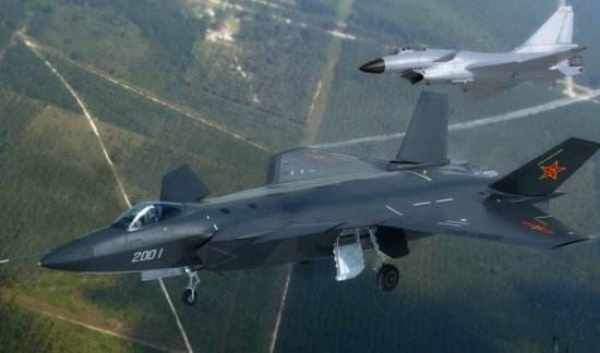 央视曝轰20试飞成功!巨大机密终于浮出水面