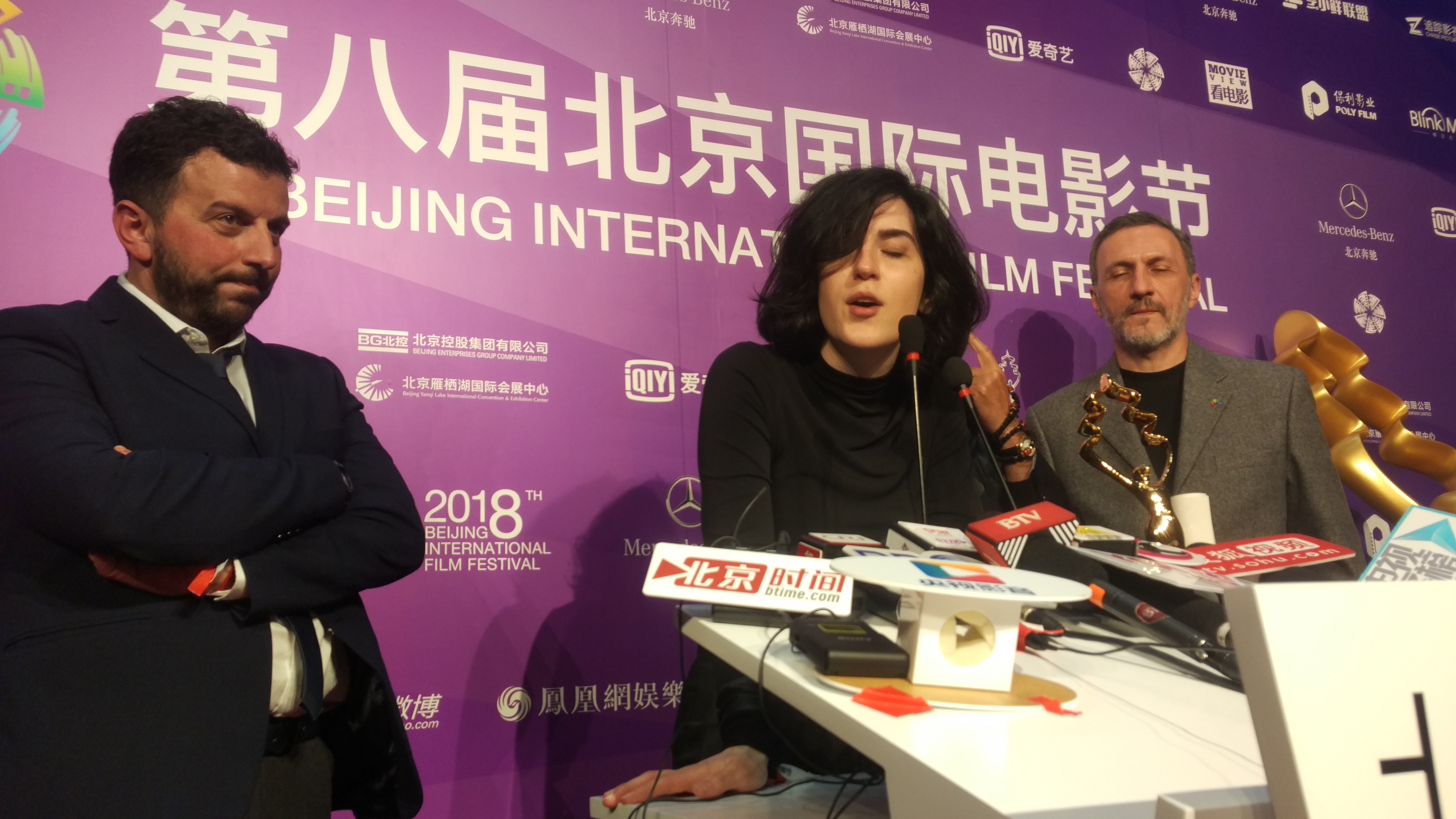 第八届北影节 最佳影片 《惊慌妈妈》 第八届北影节 最佳影片 《惊慌妈妈》