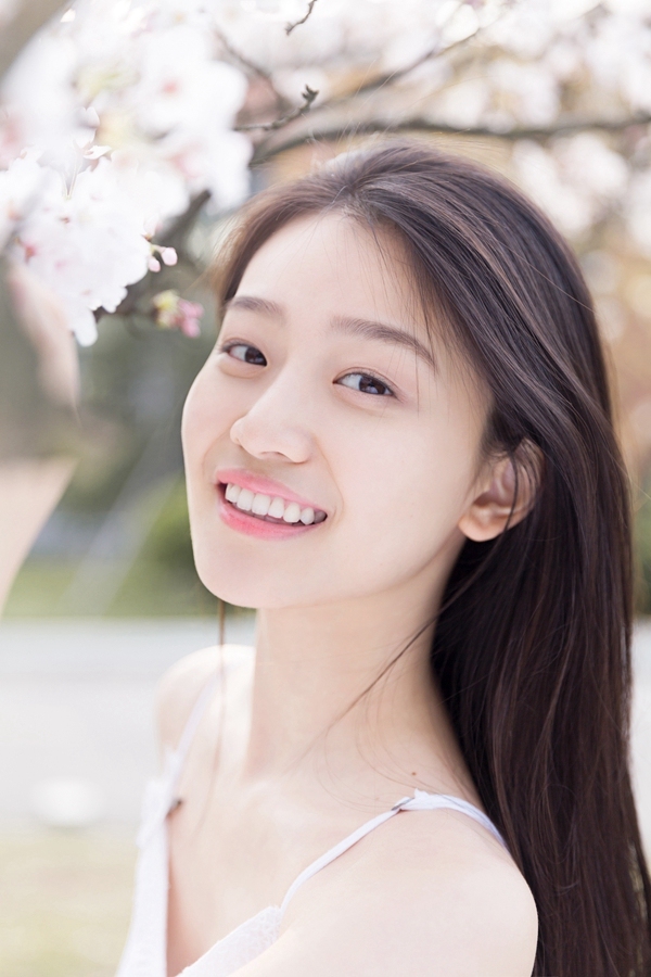 水晶曝春日写真 漫步花海清新甜美