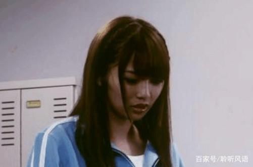 男友家哭穷,我妈不要彩礼,婚前姑姐说漏一句,我