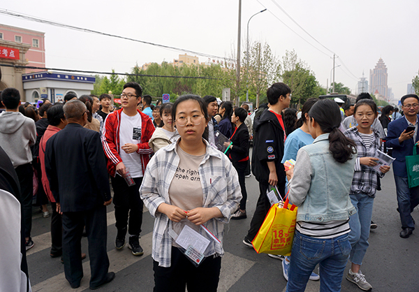直击2018高考考场外(兰州)