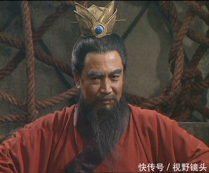 三国中最要人性命的称呼,曹操听了直吐血,吕布