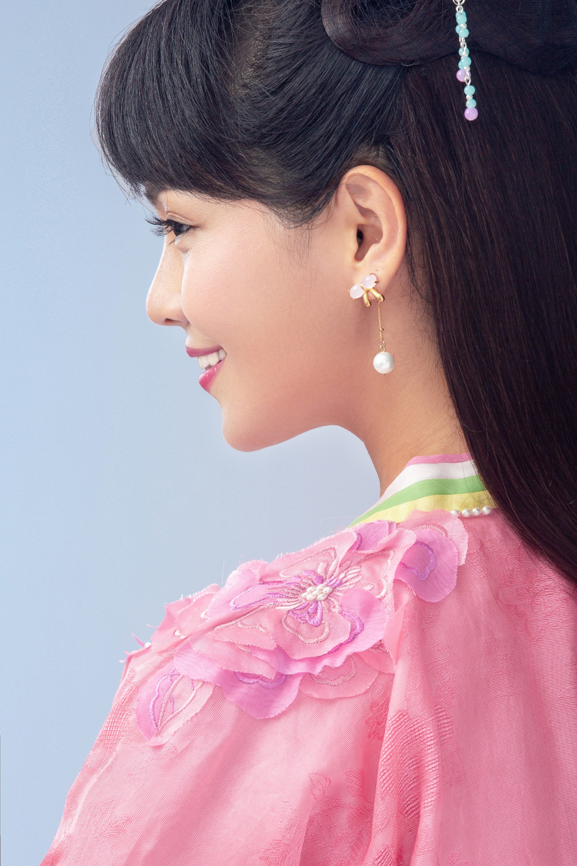 《人间烟火花小厨》开播 斯琴高丽扮“黑暗料理西施”(图3) 《人间烟火花小厨》开播 斯琴高丽扮“黑暗料理西施”(图3)