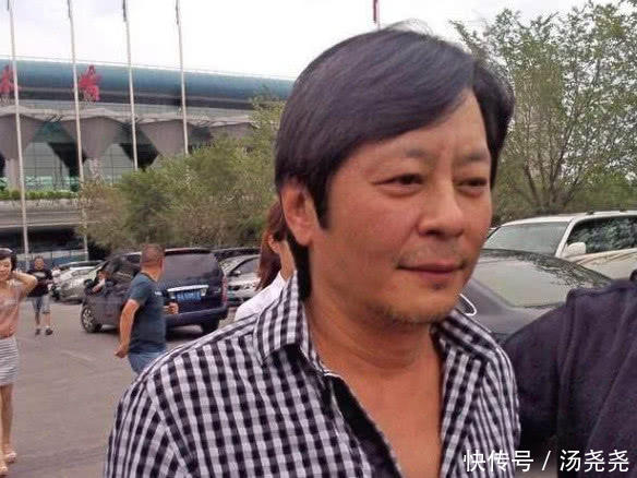 王杰退出歌坛因嗓子被毒哑,是谁给王杰下的毒