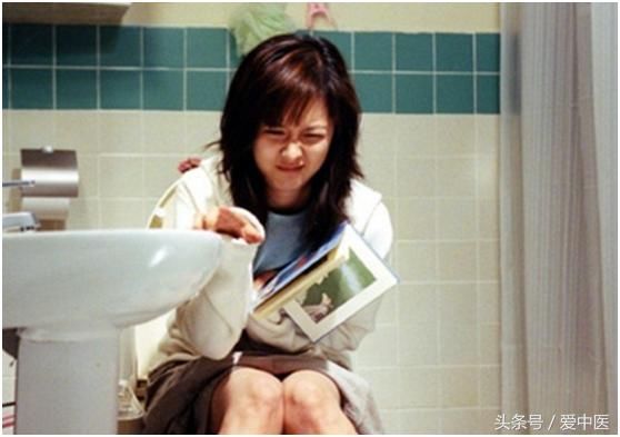 经常便秘引腹痛?简单3个方法,10个用了,9个拉