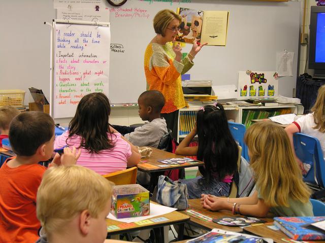 省考面试热点:参差不齐的早教机构