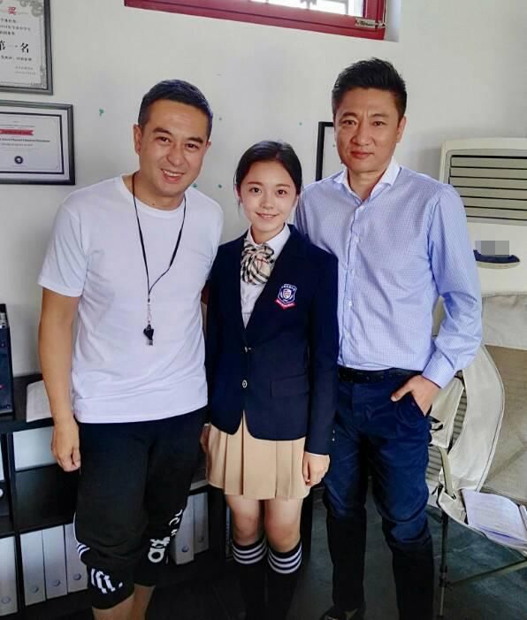 8岁出道颜值演技不逊关晓彤,与张嘉译合作红遍