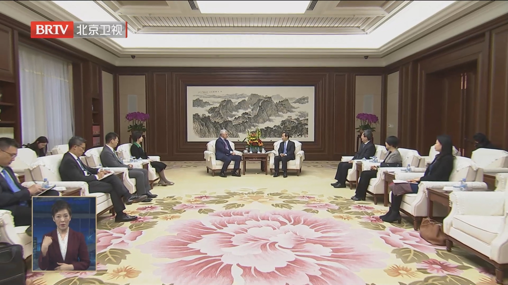 殷勇分别会见英国和香港企业负责人_北京时间