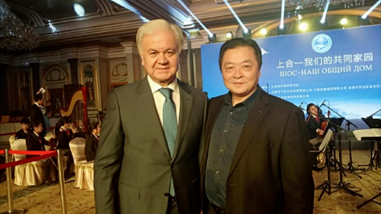 季汉生用宜兴紫砂创大作为促进文化艺术发展谱写新华章 季汉生用宜兴紫砂创大作为促进文化艺术发展谱写新华章