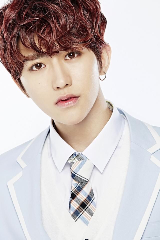 《偶像练习生》蔡徐坤成长经历,说说他演过哪