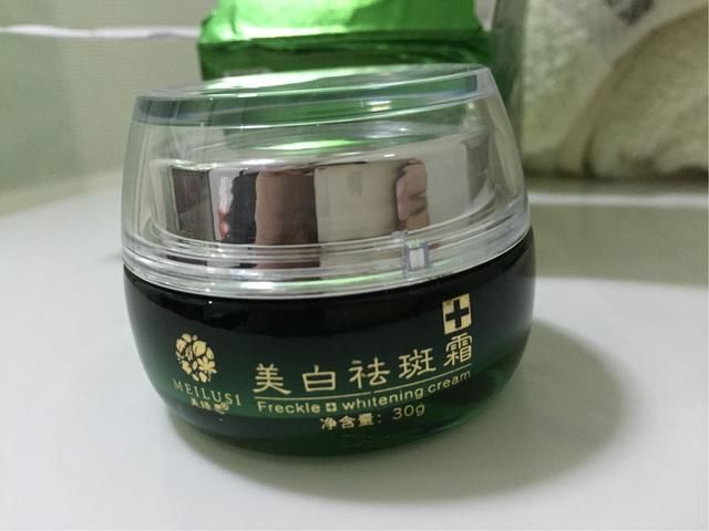 药店医用国货祛斑霜突然就火了?出口日本30年