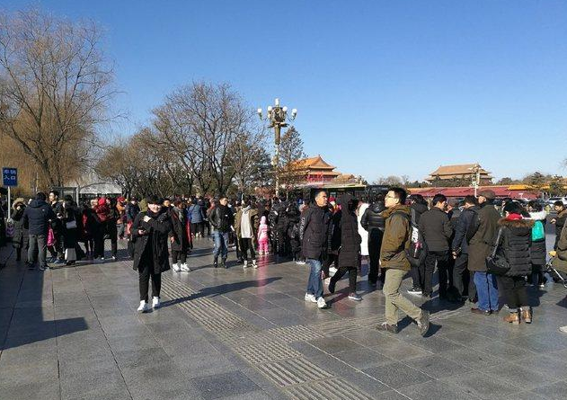 北京春节变空城?常住人口加旅游2018年春节前
