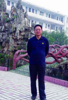高中生刺死班主任 同学:他学习好是班上第一