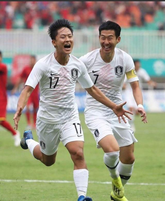 免兵役!孙兴民携韩国队员忘情疯狂庆祝!像得了