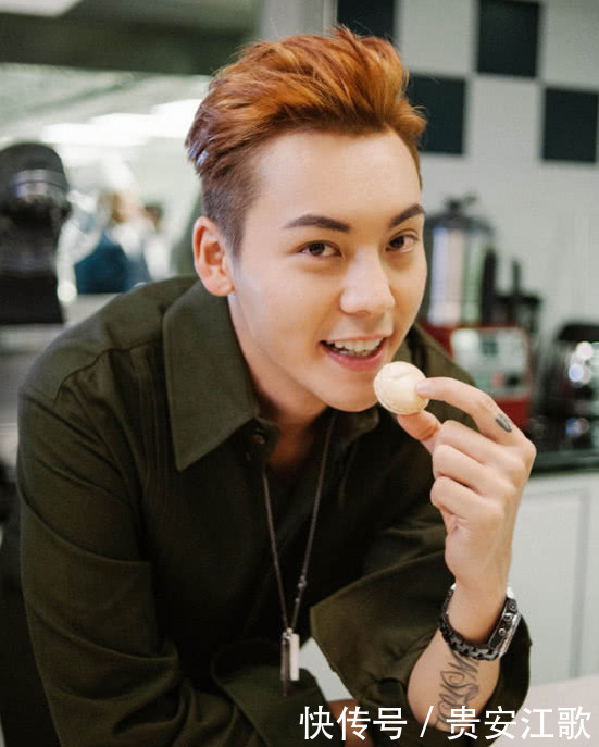 娱乐圈中5位学历最低但又很出名明星,最后一位