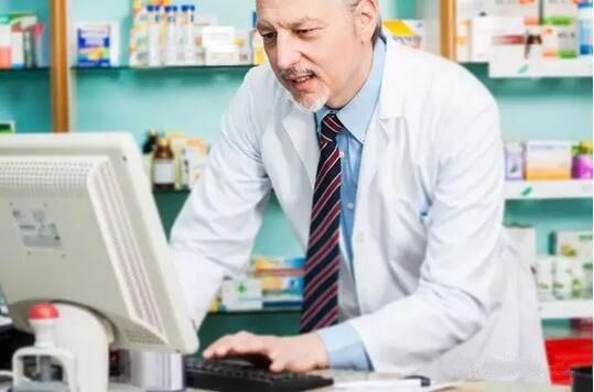 波兰雇主担保移民欧盟+申根双绿卡,全家畅行