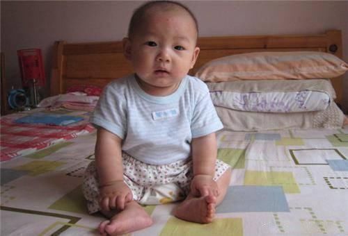 三翻六坐,七滚八爬,关乎智力发育!你家宝宝发