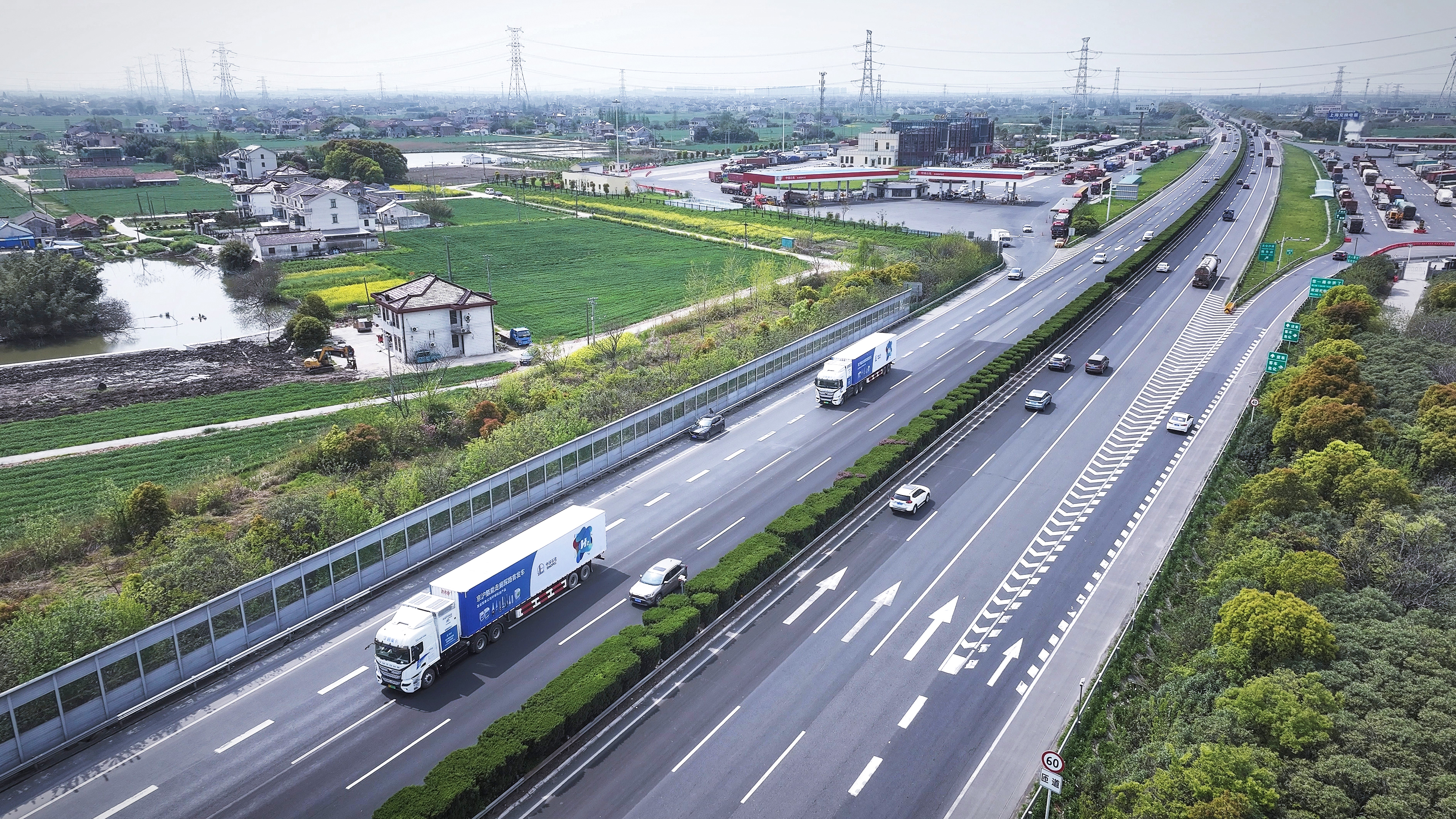 11个供氢中心、128座加氢站 中国石化成功探路京沪氢能交通走廊 11个供氢中心、128座加氢站 中国石化成功探路京沪氢能交通走廊
