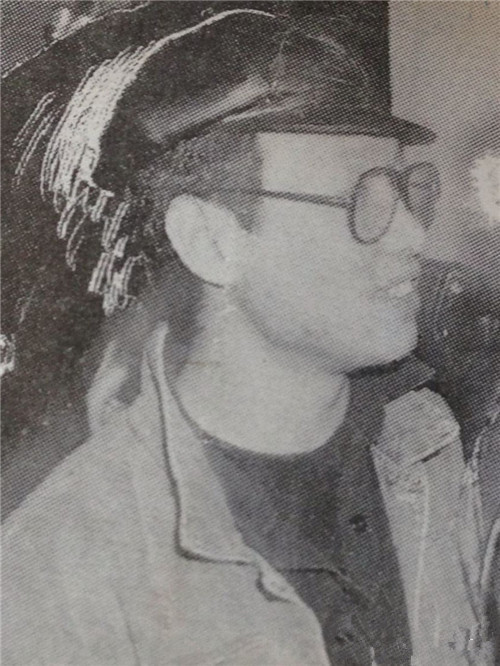 张永光出生在1962年的北京,家里排行老三.