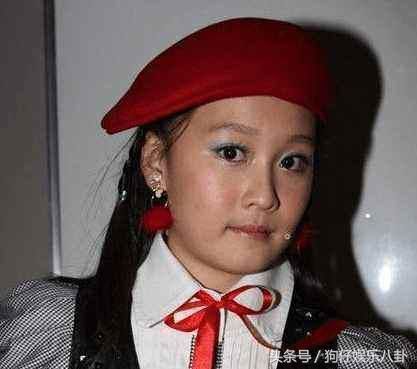 赵本山20岁女儿的假脸崩塌, 变40岁大妈,怪不
