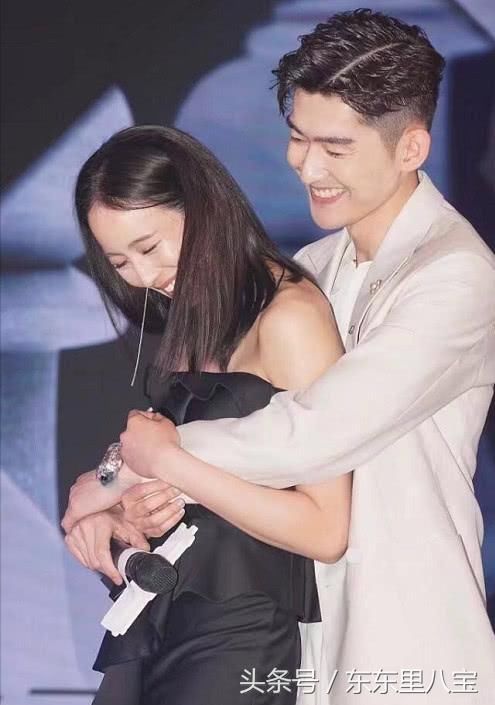 张翰紧搂34岁张钧蜜不松手,两位90后的前女友