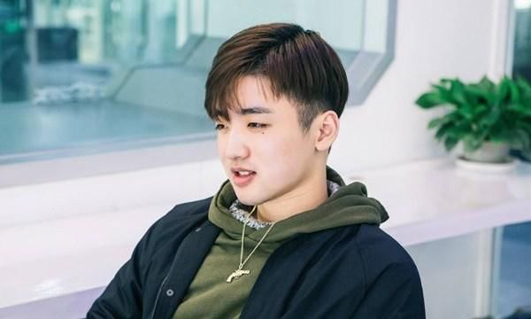 OMG中单Icon转型AD?一手薇恩死了17次!网友