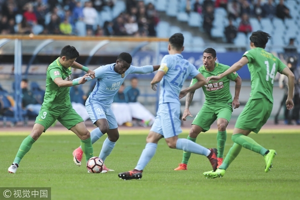 《足球100分》中赫国安两场实验证明了什么？