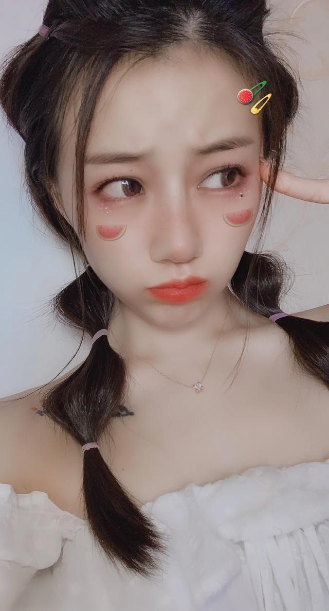 百变女神网络红人Mermaid小小美给你不一样的爱(图1) 百变女神网络红人Mermaid小小美给你不一样的爱(图1)