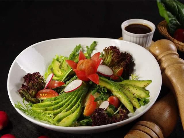 每天坚持吃三颗牛油果,坚持15天后,身体会发生