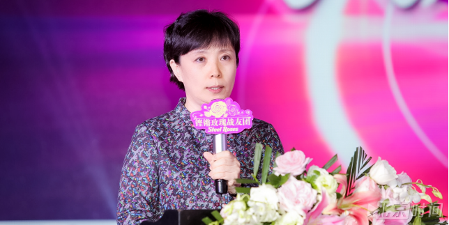 世界乳腺癌防治月 铿锵玫瑰战友团传递最美力