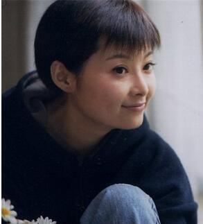 看热闹不嫌事大?华谊遭遇公关危机,袁立八字分